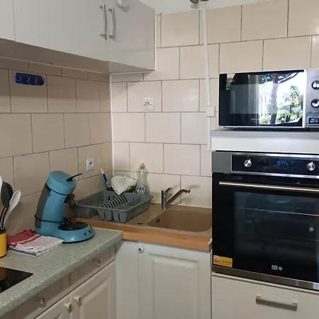 Résidence Avec Piscine Sur Quai Avec Bateau Appartement *