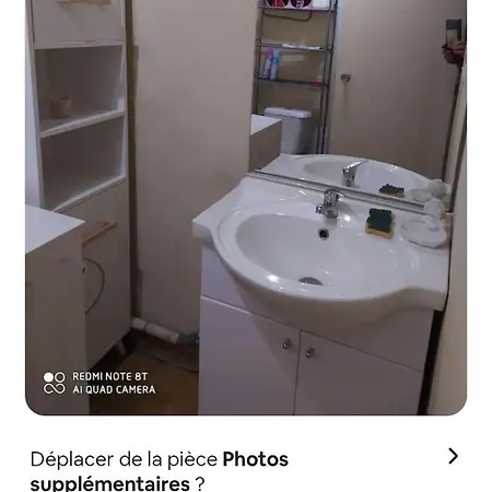 Avec Piscine Sur Quai Avec Bateau