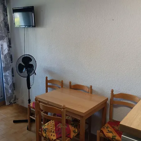 Apartment Avec Piscine Sur Quai Avec Bateau *